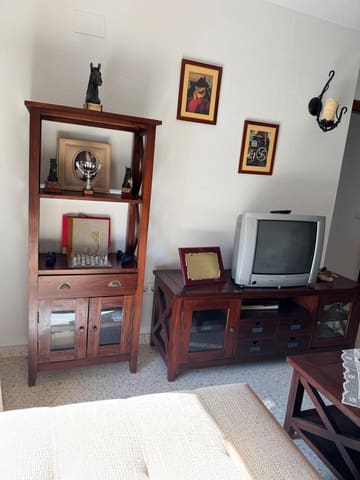 3 bedroom Flat for sale in Medina-Sidonia with garage - € 125,000 (Ref: 10035366)