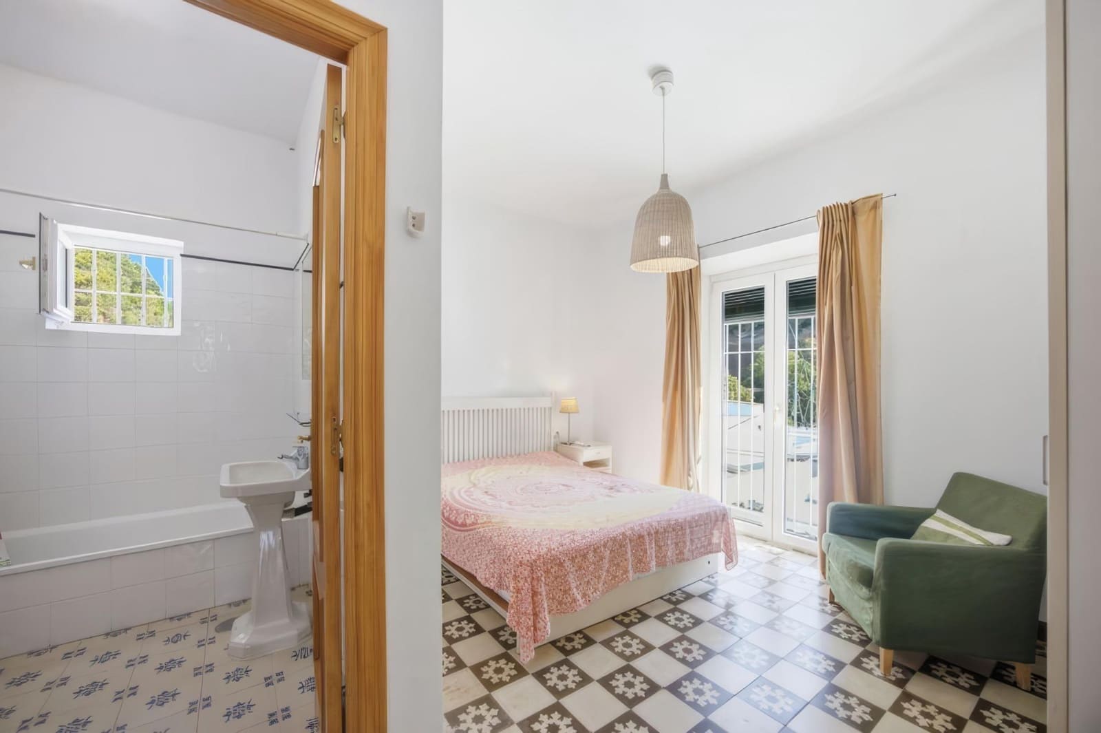 4 bedroom Villa for sale in Vejer de la Frontera - € 375,000 (Ref: 10047318)
