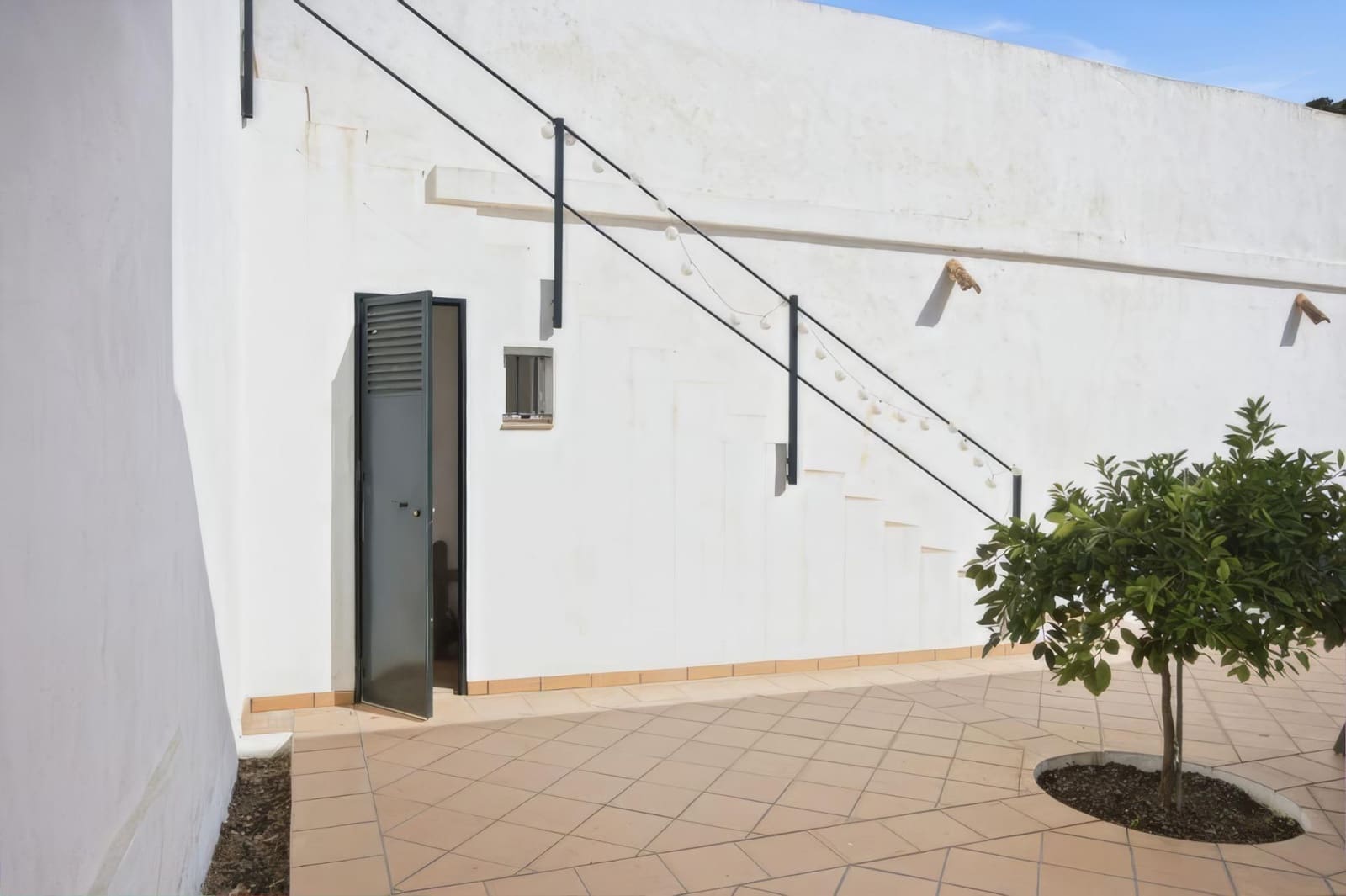 4 bedroom Villa for sale in Vejer de la Frontera - € 375,000 (Ref: 10047318)