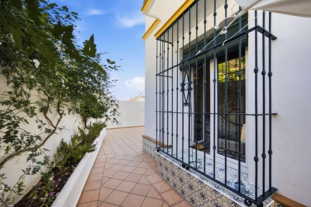 4 bedroom Villa for sale in Vejer de la Frontera - € 375,000 (Ref: 10047318)