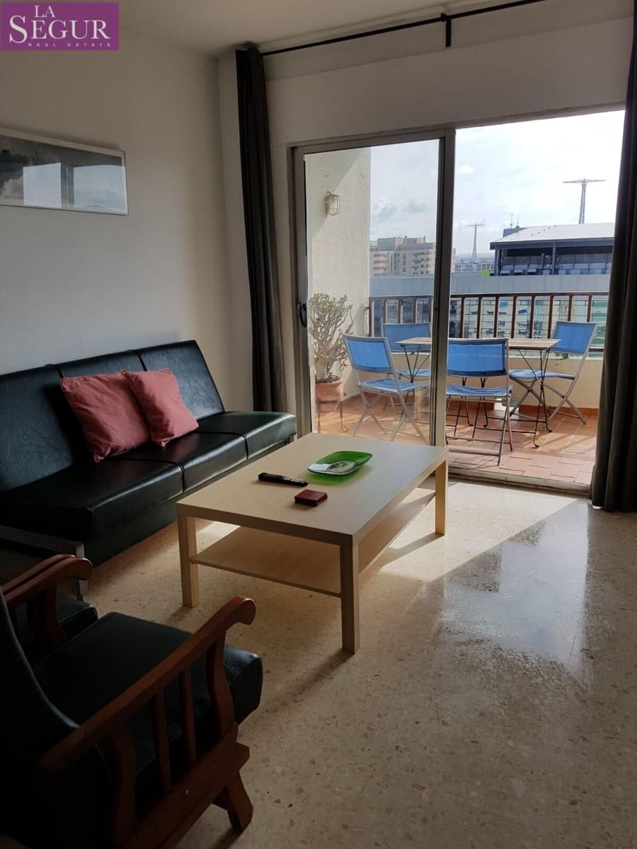 4 camera da letto Appartamento da affittare in Cadice citta - 1.300 € (Rif: 10059064)