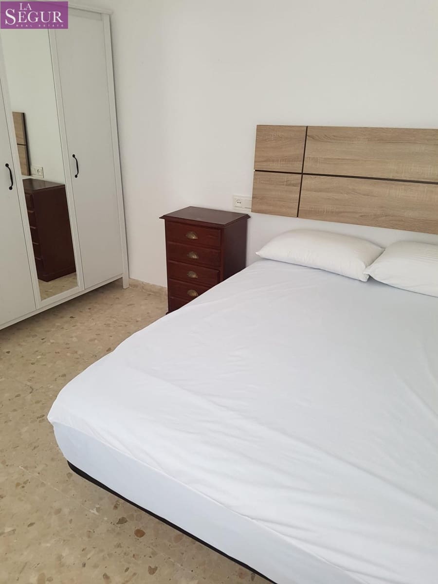 4 camera da letto Appartamento da affittare in Cadice citta - 1.300 € (Rif: 10059064)