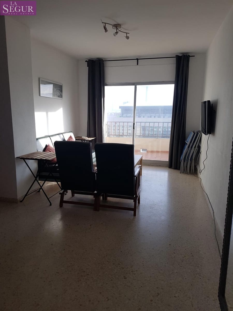 4 camera da letto Appartamento da affittare in Cadice citta - 1.300 € (Rif: 10059064)