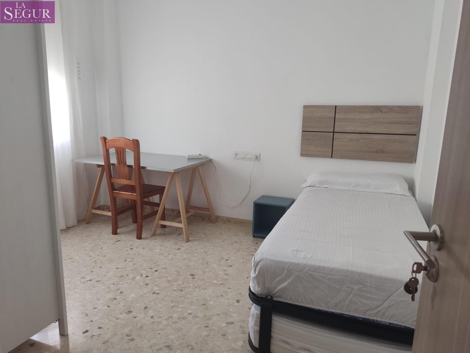 4 camera da letto Appartamento da affittare in Cadice citta - 1.300 € (Rif: 10059064)
