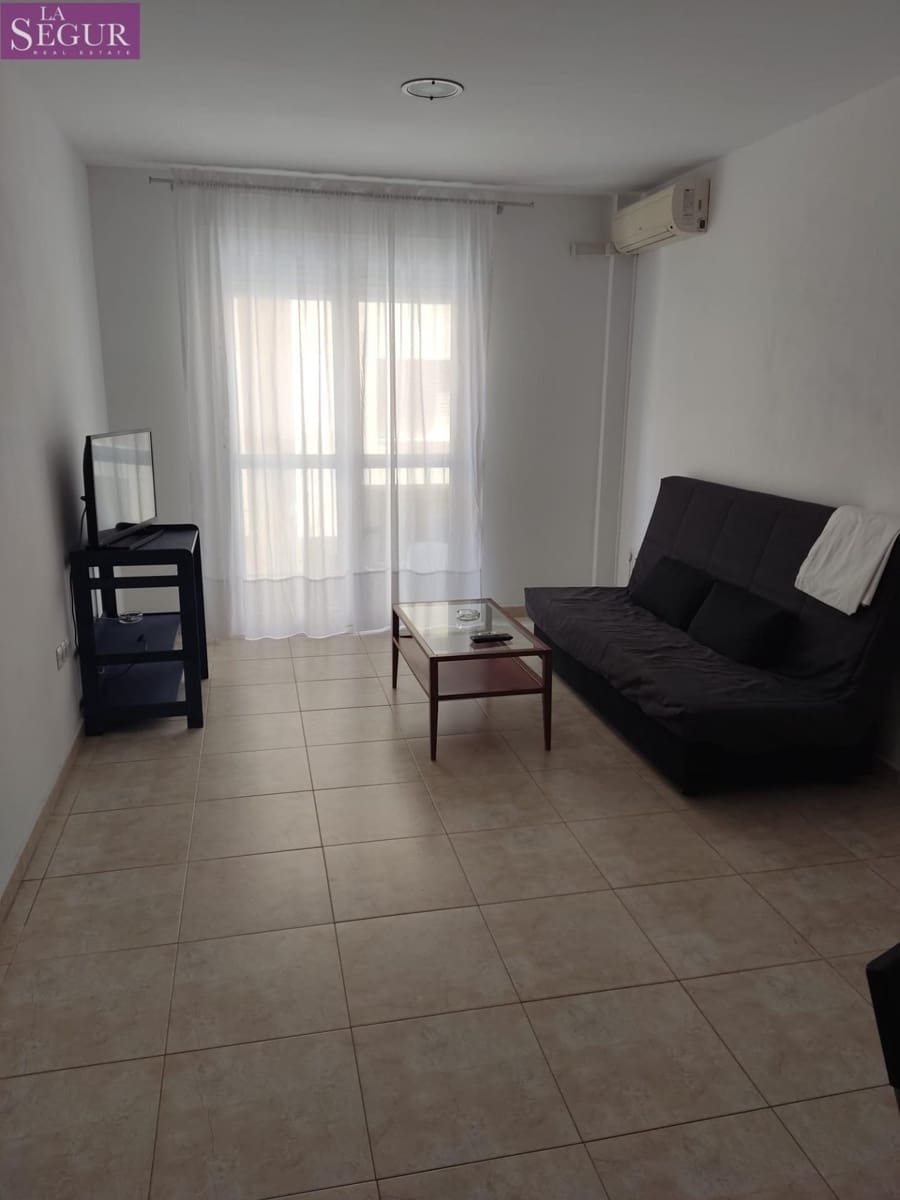 2 quarto Apartamento para arrendar em Cadis cidade - 950 € (Ref: 10059065)