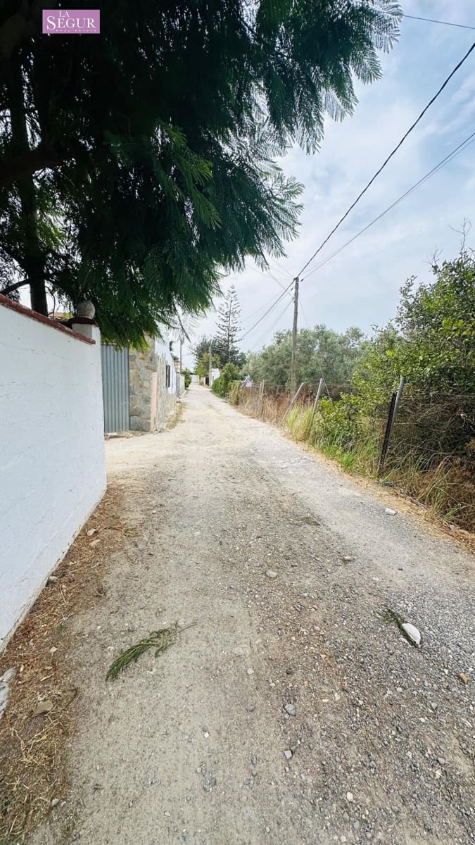 Chalet de 3 habitaciones en Conil de la Frontera en venta con garaje - 300.000 € (Ref: 10062247)