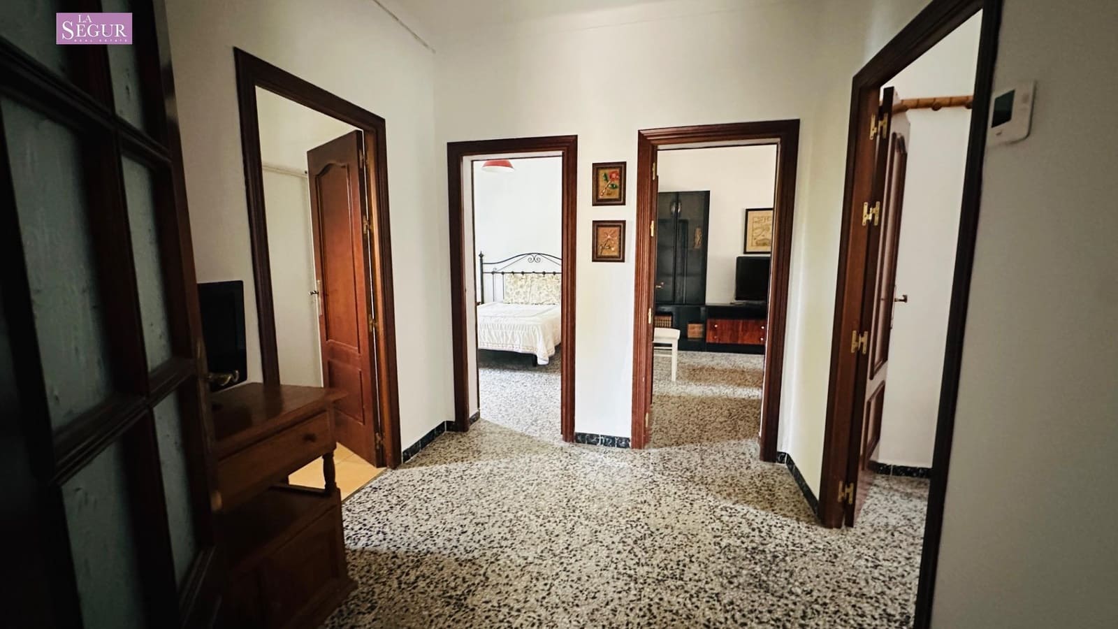 Chalet de 3 habitaciones en Conil de la Frontera en venta con garaje - 300.000 € (Ref: 10062247)