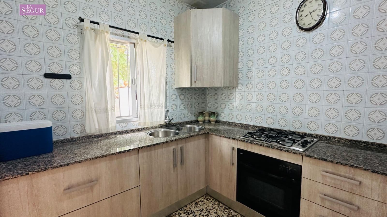 Chalet de 3 habitaciones en Conil de la Frontera en venta con garaje - 300.000 € (Ref: 10062247)