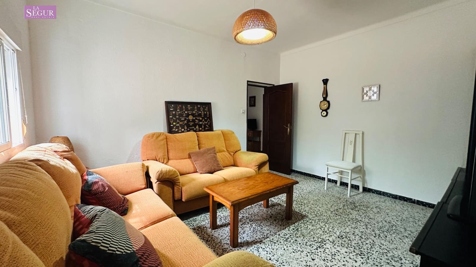 Chalet de 3 habitaciones en Conil de la Frontera en venta con garaje - 300.000 € (Ref: 10062247)