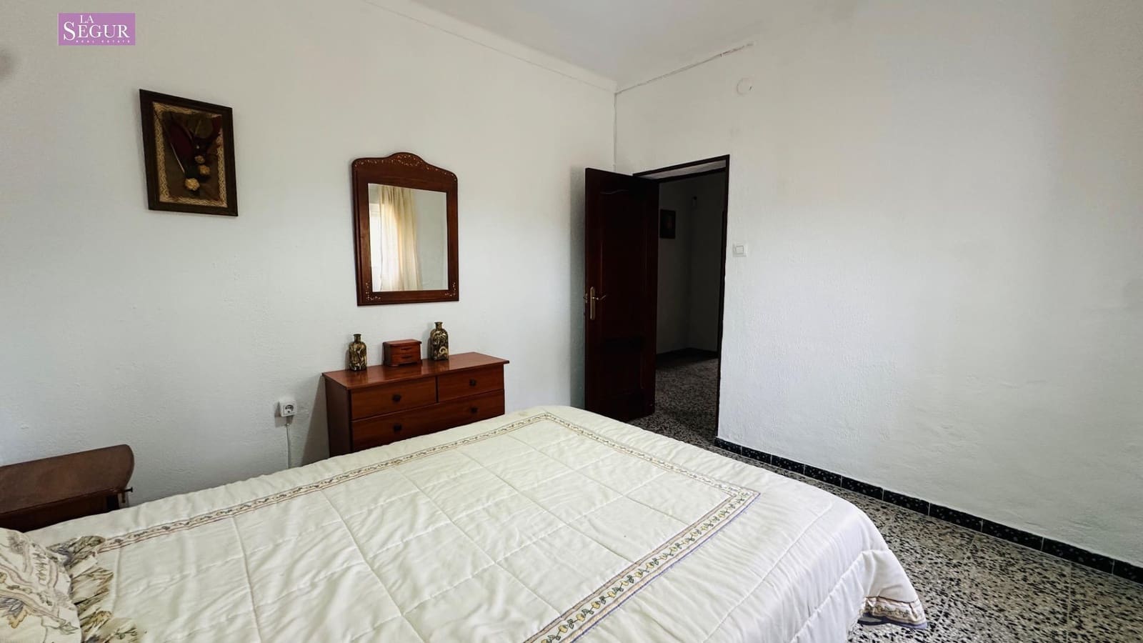 Chalet de 3 habitaciones en Conil de la Frontera en venta con garaje - 300.000 € (Ref: 10062247)