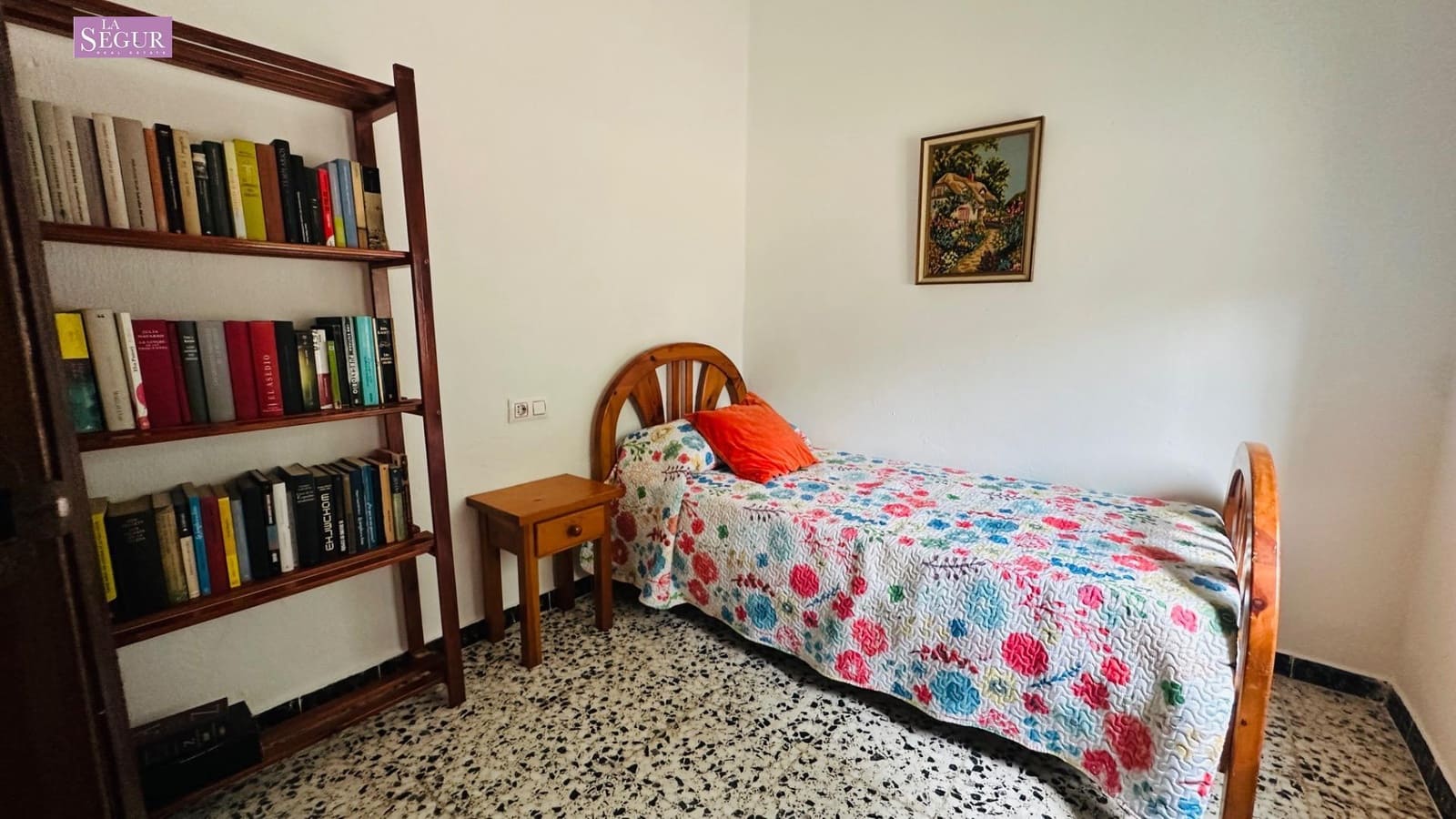 Chalet de 3 habitaciones en Conil de la Frontera en venta con garaje - 300.000 € (Ref: 10062247)