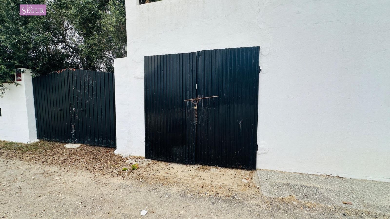 Chalet de 3 habitaciones en Conil de la Frontera en venta con garaje - 300.000 € (Ref: 10062247)