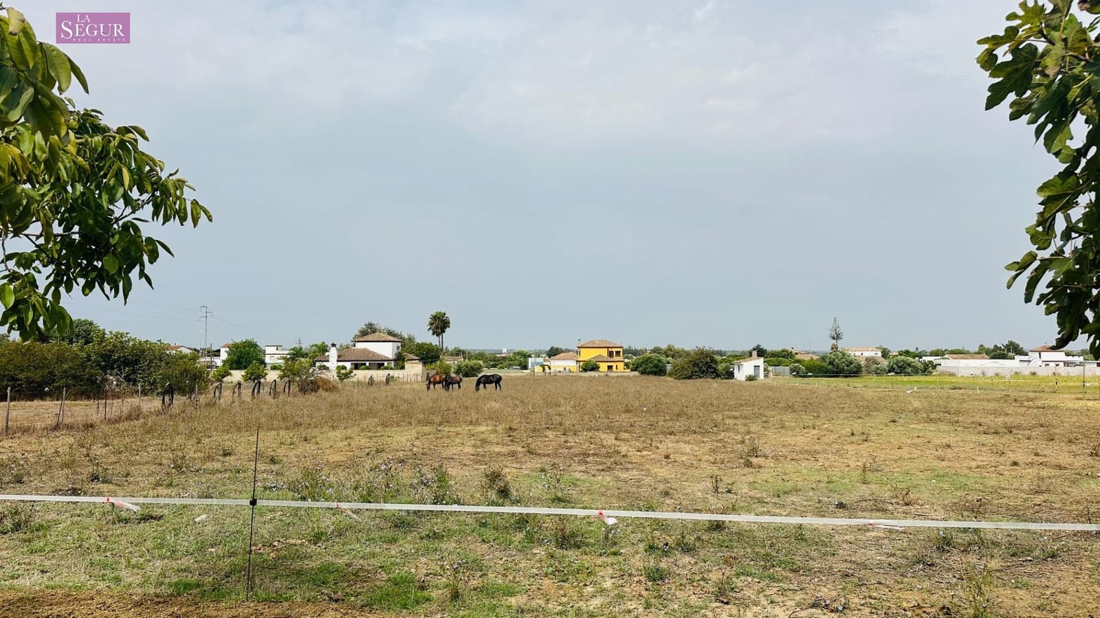 Chalet de 3 habitaciones en Conil de la Frontera en venta con garaje - 300.000 € (Ref: 10062247)