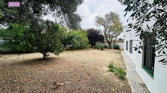 Chalet de 3 habitaciones en Conil de la Frontera en venta con garaje - 300.000 € (Ref: 10062247)