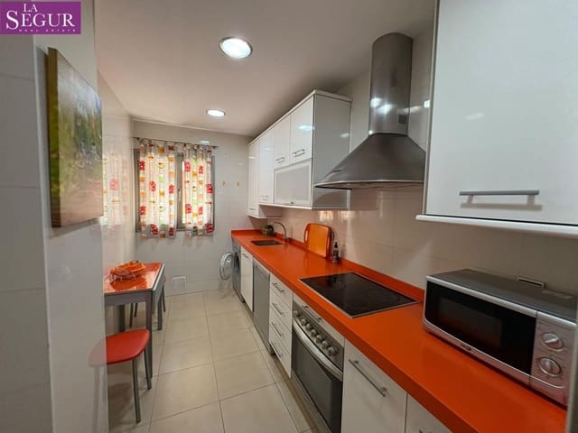 2 slaapkamer Flat te huur in Cádiz stad - € 1.200 (Ref: 10089710)