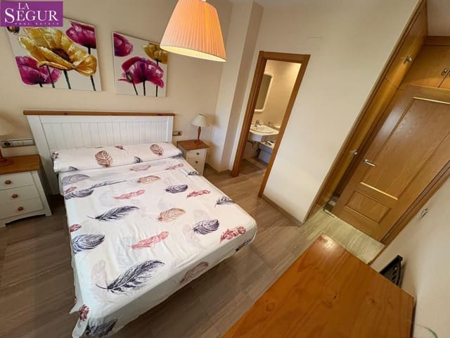 2 slaapkamer Flat te huur in Cádiz stad - € 1.200 (Ref: 10089710)