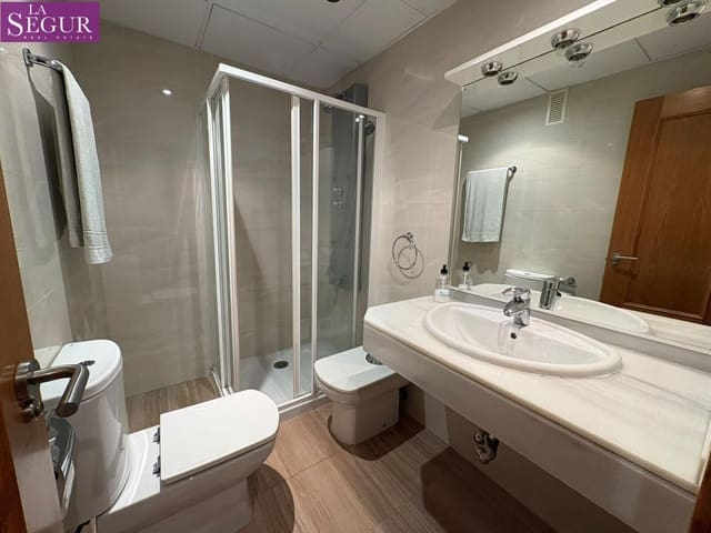 2 slaapkamer Flat te huur in Cádiz stad - € 1.200 (Ref: 10089710)