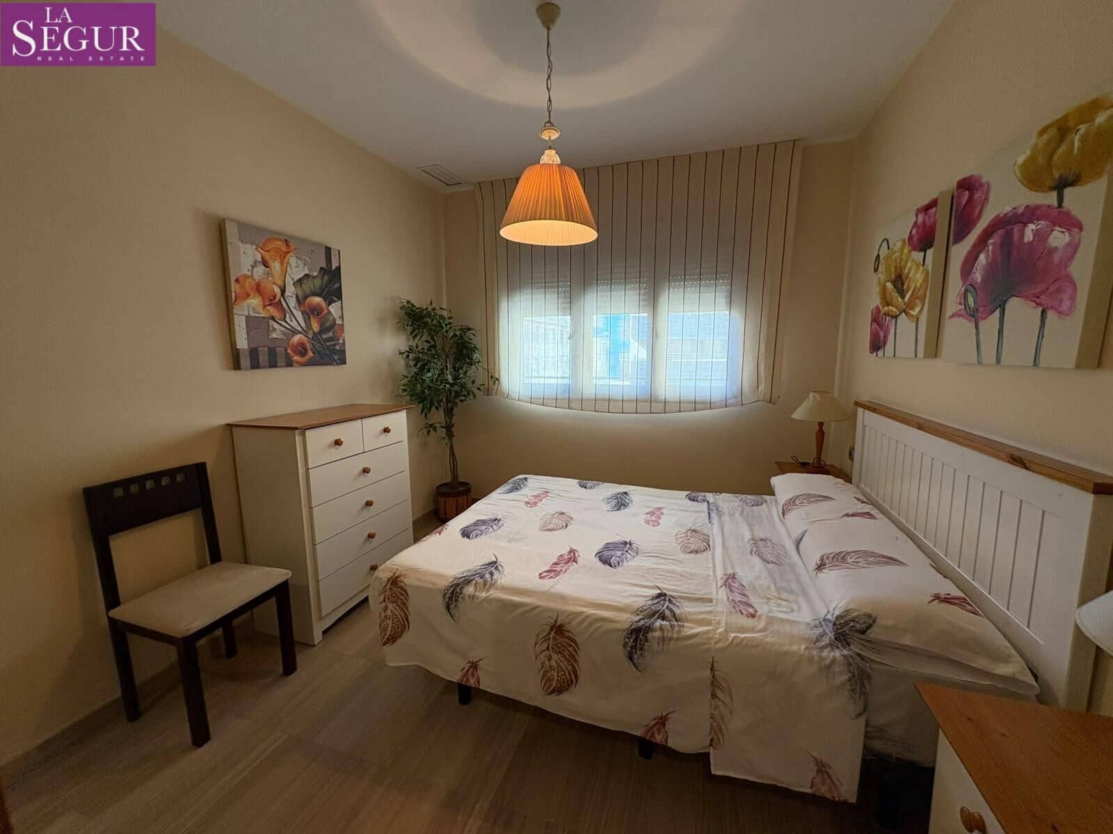 2 slaapkamer Flat te huur in Cadiz stad - € 1.200 (Ref: 10089710)