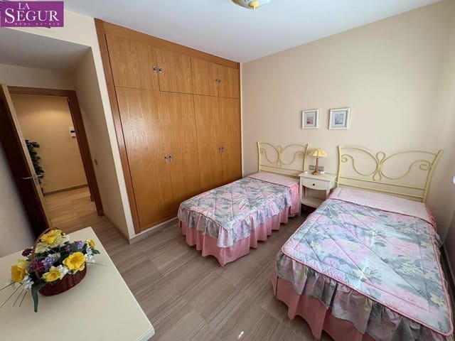 2 slaapkamer Flat te huur in Cádiz stad - € 1.200 (Ref: 10089710)