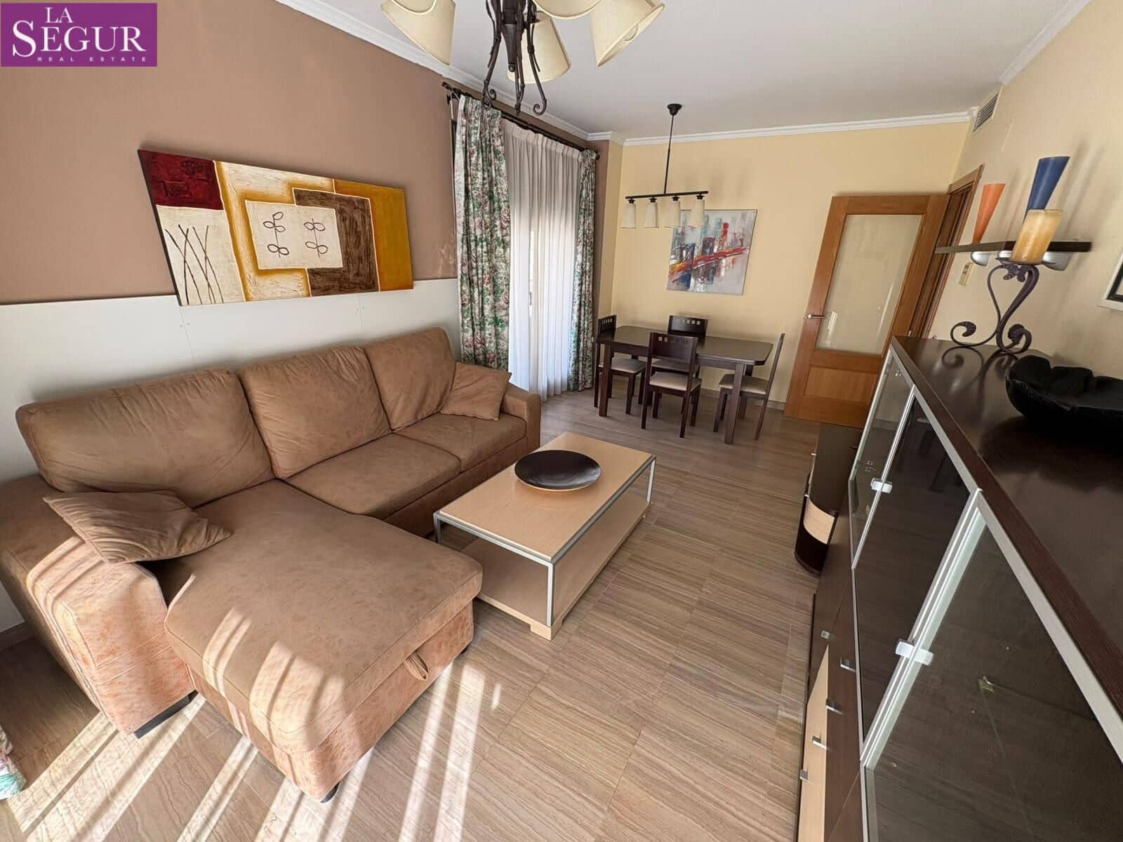 2 slaapkamer Flat te huur in Cadiz stad - € 1.200 (Ref: 10089710)