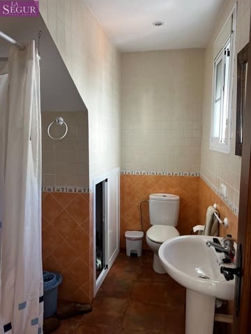 4 camera da letto Villa in vendita in Benalup - 157.500 € (Rif: 10100439)