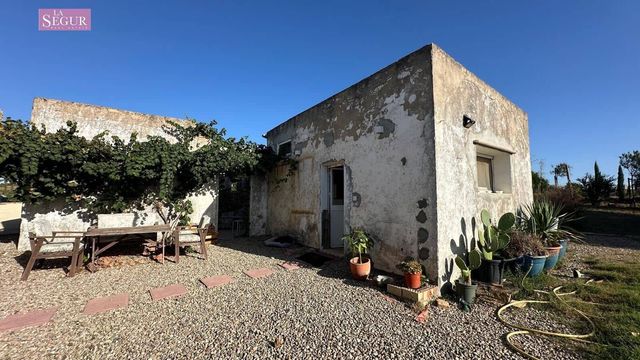 1 soveværelse Finca/Landehus til salg i Conil de la Frontera - € 690.000 (Ref: 10109682)
