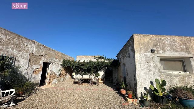 1 soveværelse Finca/Landehus til salg i Conil de la Frontera - € 690.000 (Ref: 10109682)