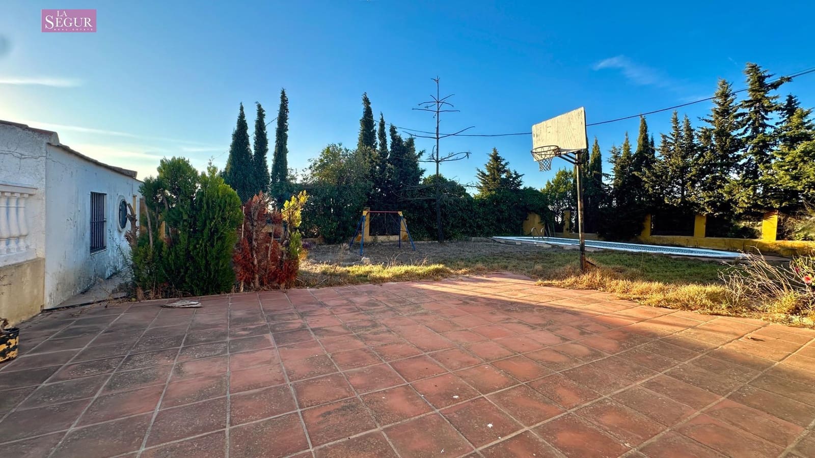 6 bedroom Finca/Country House for sale in Chiclana de la Frontera with pool - € 590,000 (Ref: 10129448)