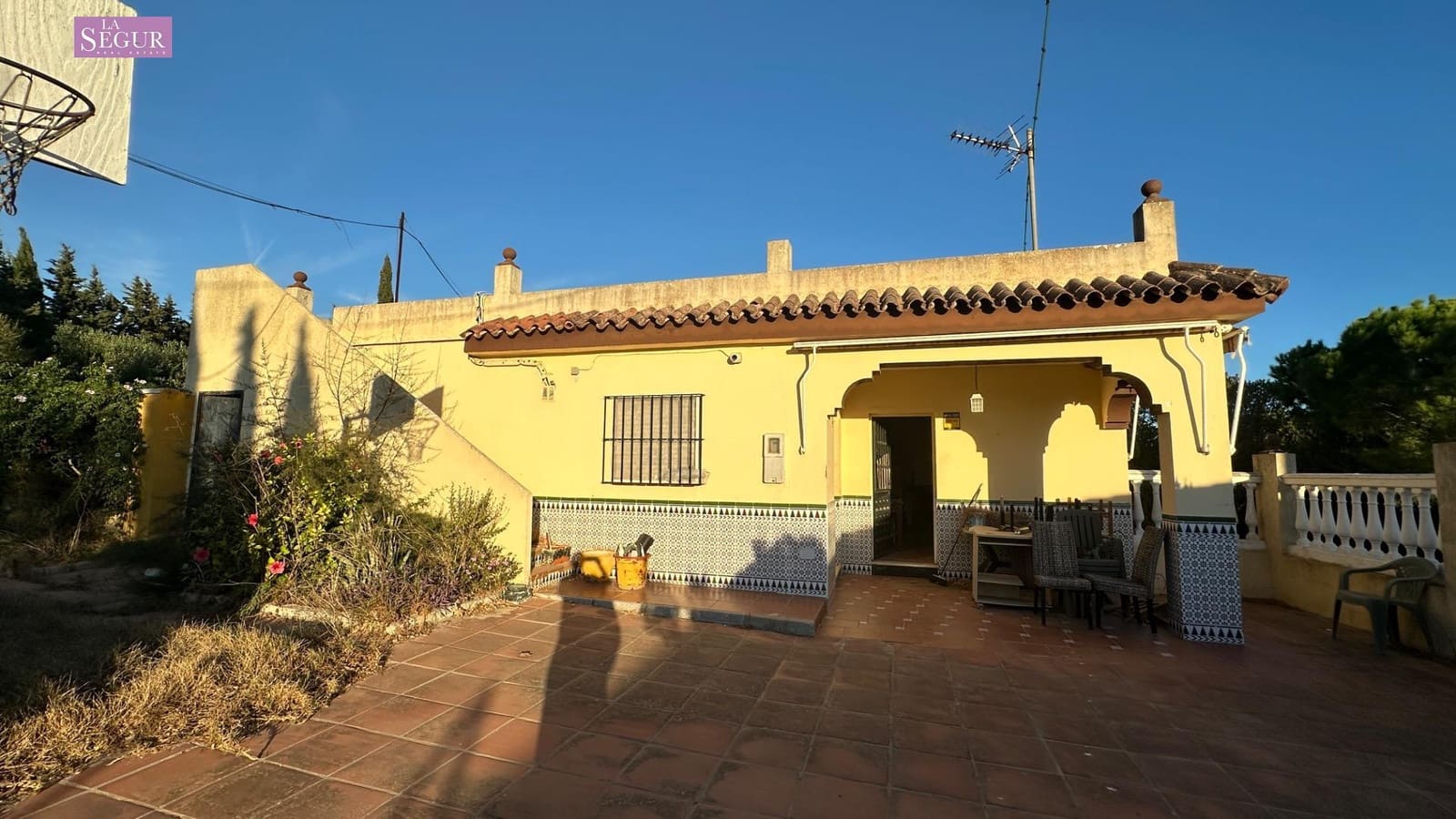 6 bedroom Finca/Country House for sale in Chiclana de la Frontera with pool - € 590,000 (Ref: 10129448)