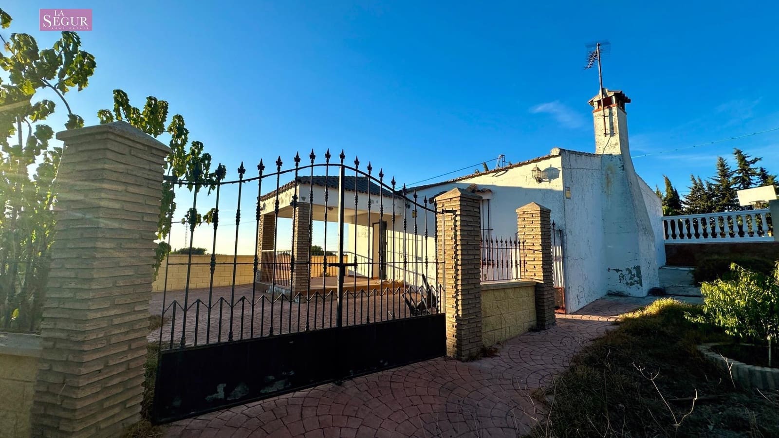 6 bedroom Finca/Country House for sale in Chiclana de la Frontera with pool - € 590,000 (Ref: 10129448)