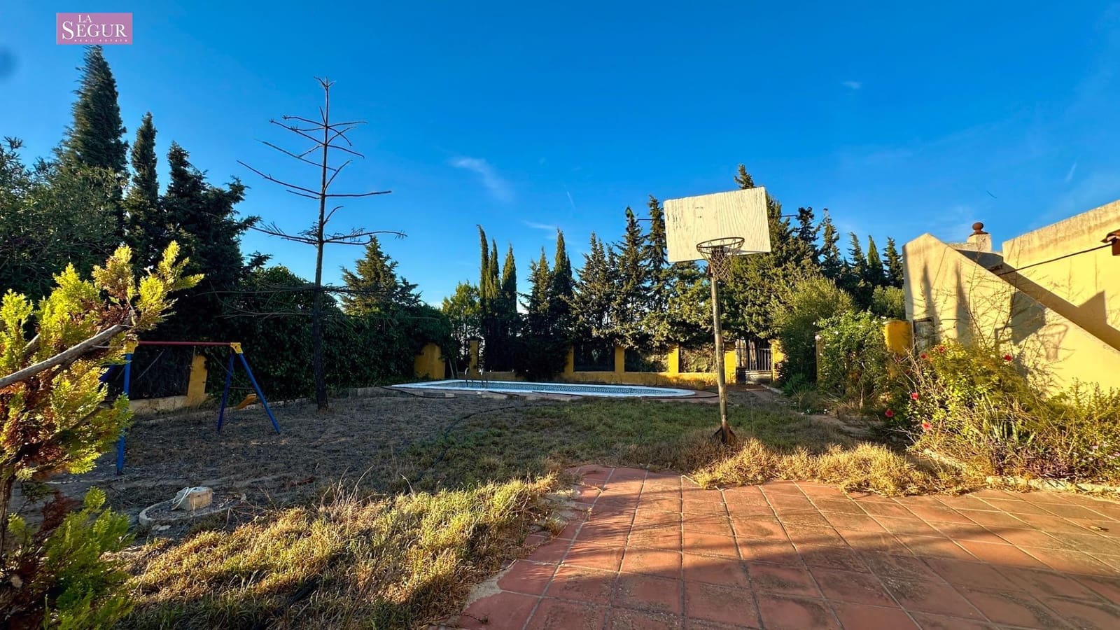 6 bedroom Finca/Country House for sale in Chiclana de la Frontera with pool - € 590,000 (Ref: 10129448)
