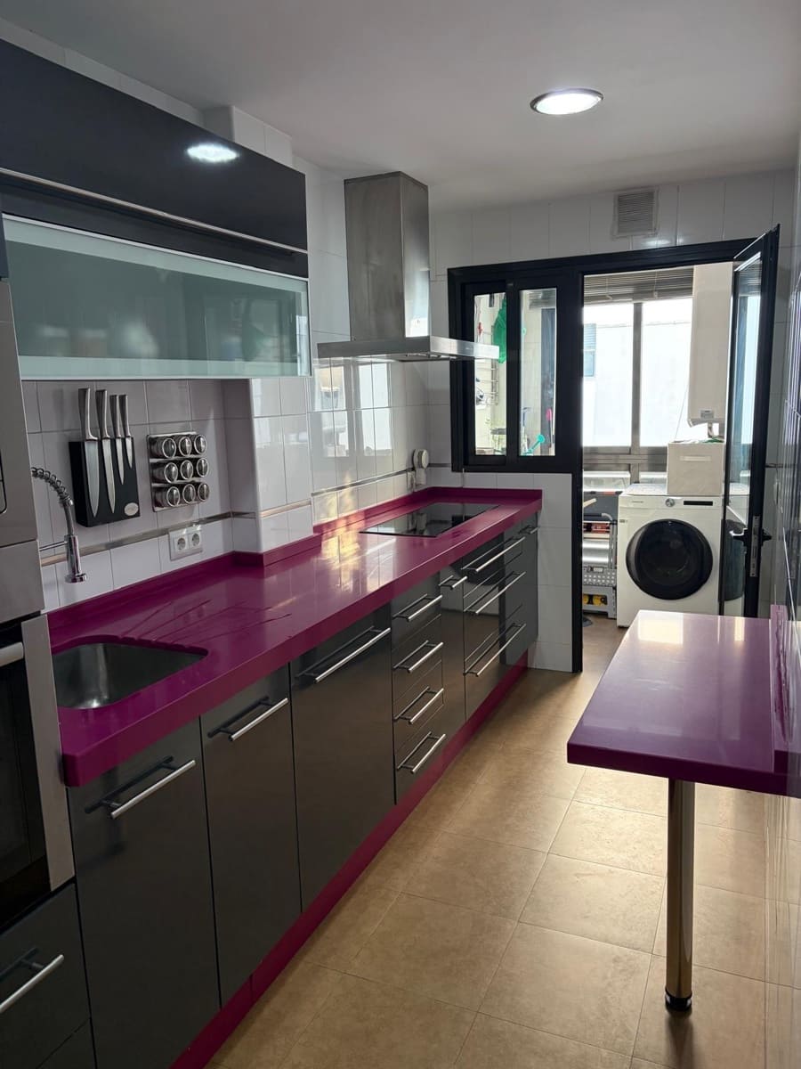4 soveværelse Lejlighed til salg i Medina-Sidonia med garage - € 140.000 (Ref: 10139716)