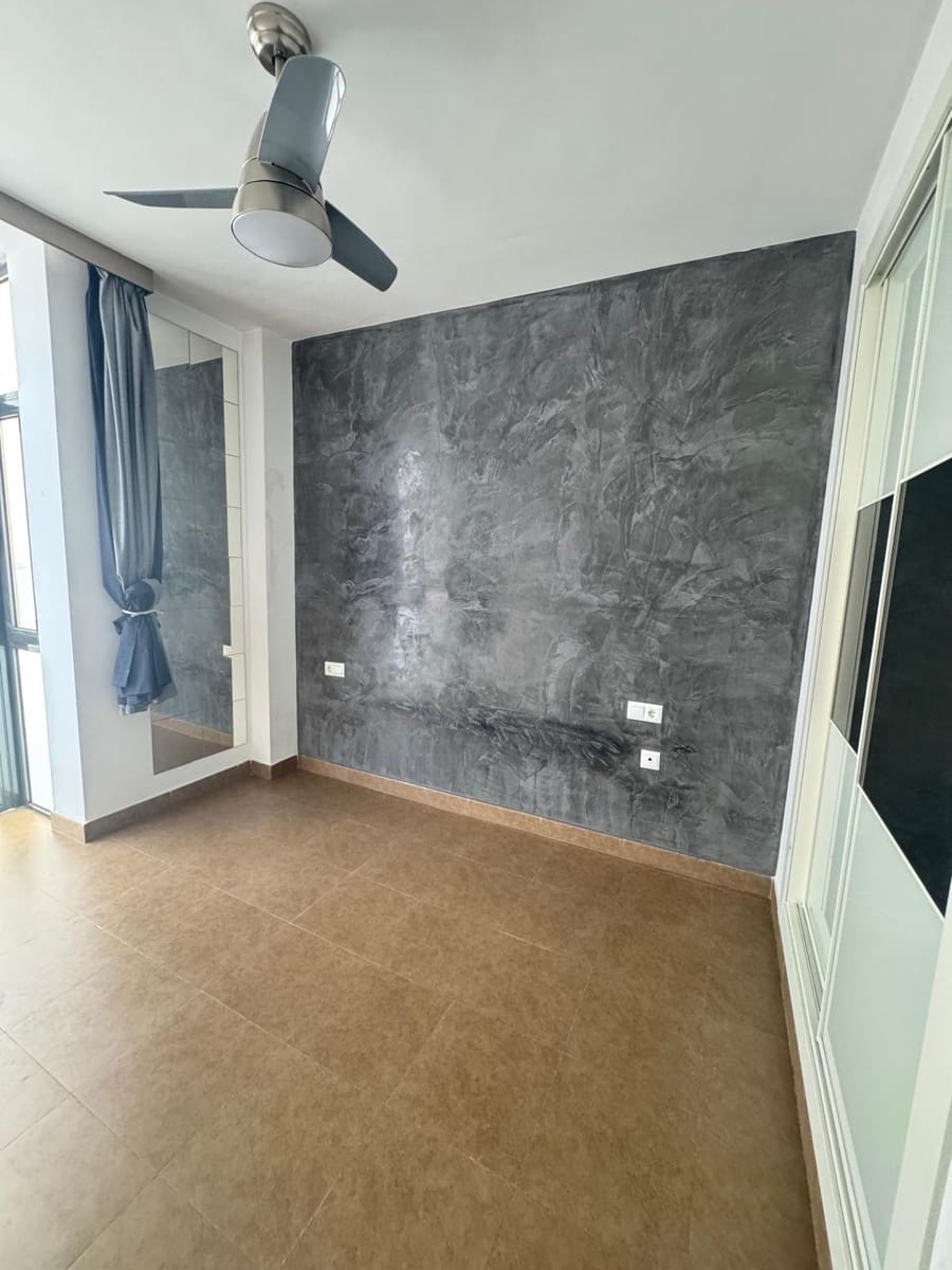 4 bedroom Flat for sale in Medina-Sidonia with garage - € 140,000 (Ref: 10139716)