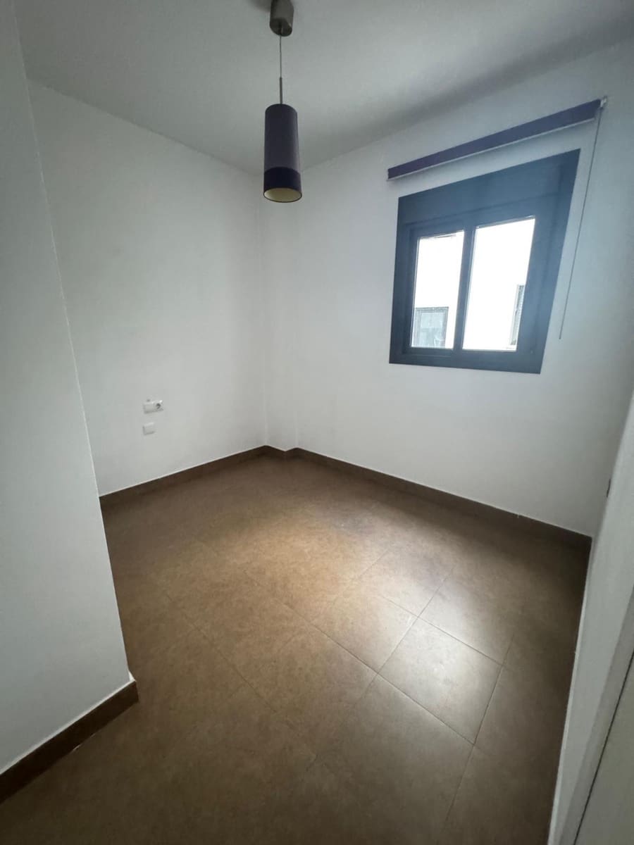4 bedroom Flat for sale in Medina-Sidonia with garage - € 140,000 (Ref: 10139716)