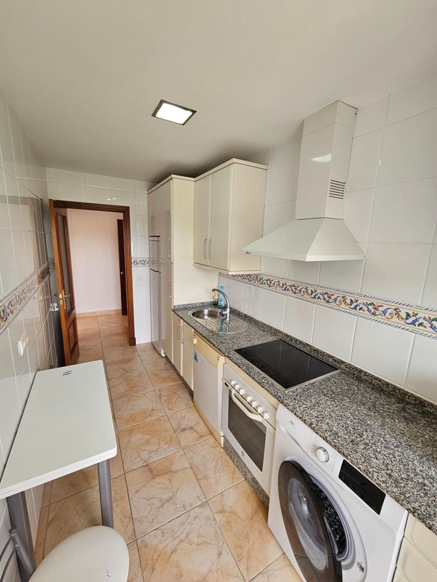 2 bedroom Flat for sale in Vejer de la Frontera - € 185,000 (Ref: 10147122)
