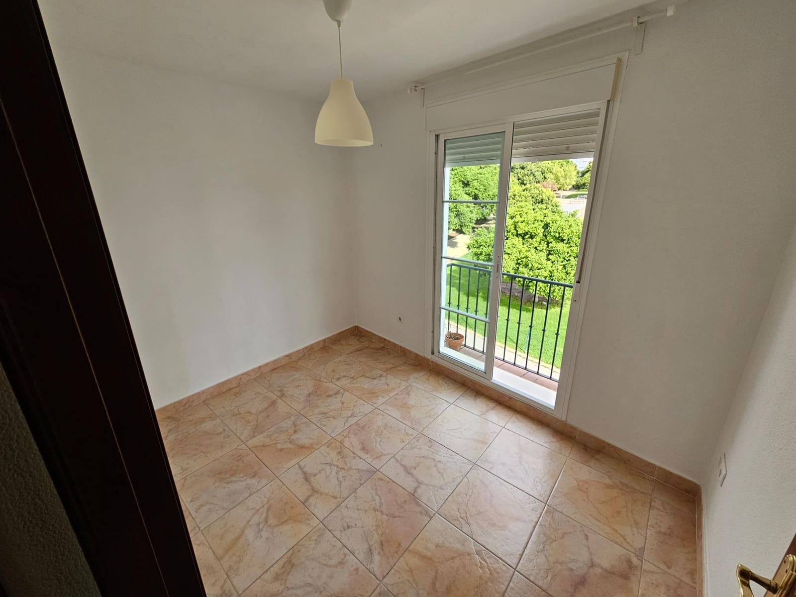 2 bedroom Flat for sale in Vejer de la Frontera - € 185,000 (Ref: 10147122)