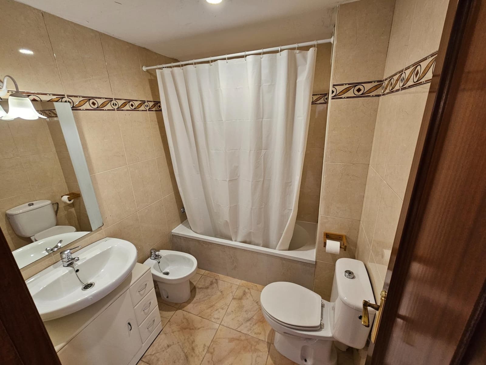 2 bedroom Flat for sale in Vejer de la Frontera - € 185,000 (Ref: 10147122)