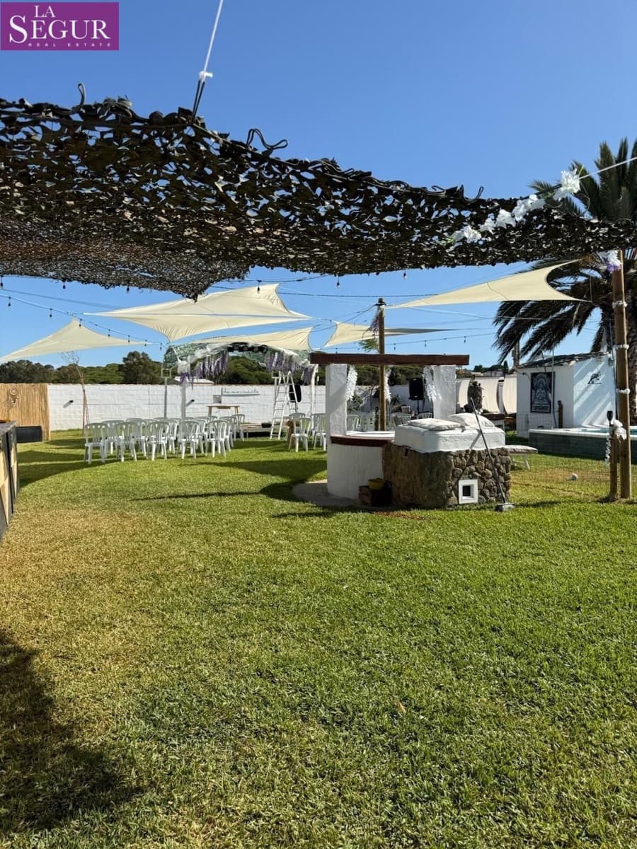 2 chambre Villa/Maison à vendre à Chiclana de la Frontera avec piscine - 320 000 € (Ref: 10166671)