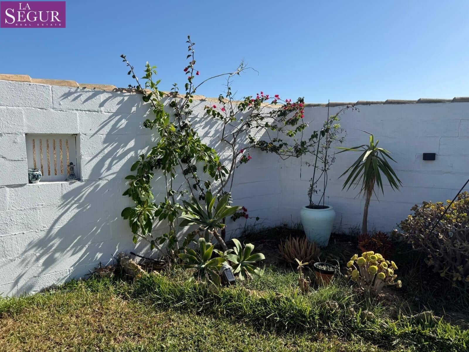 2 chambre Villa/Maison à vendre à Chiclana de la Frontera avec piscine - 320 000 € (Ref: 10166671)