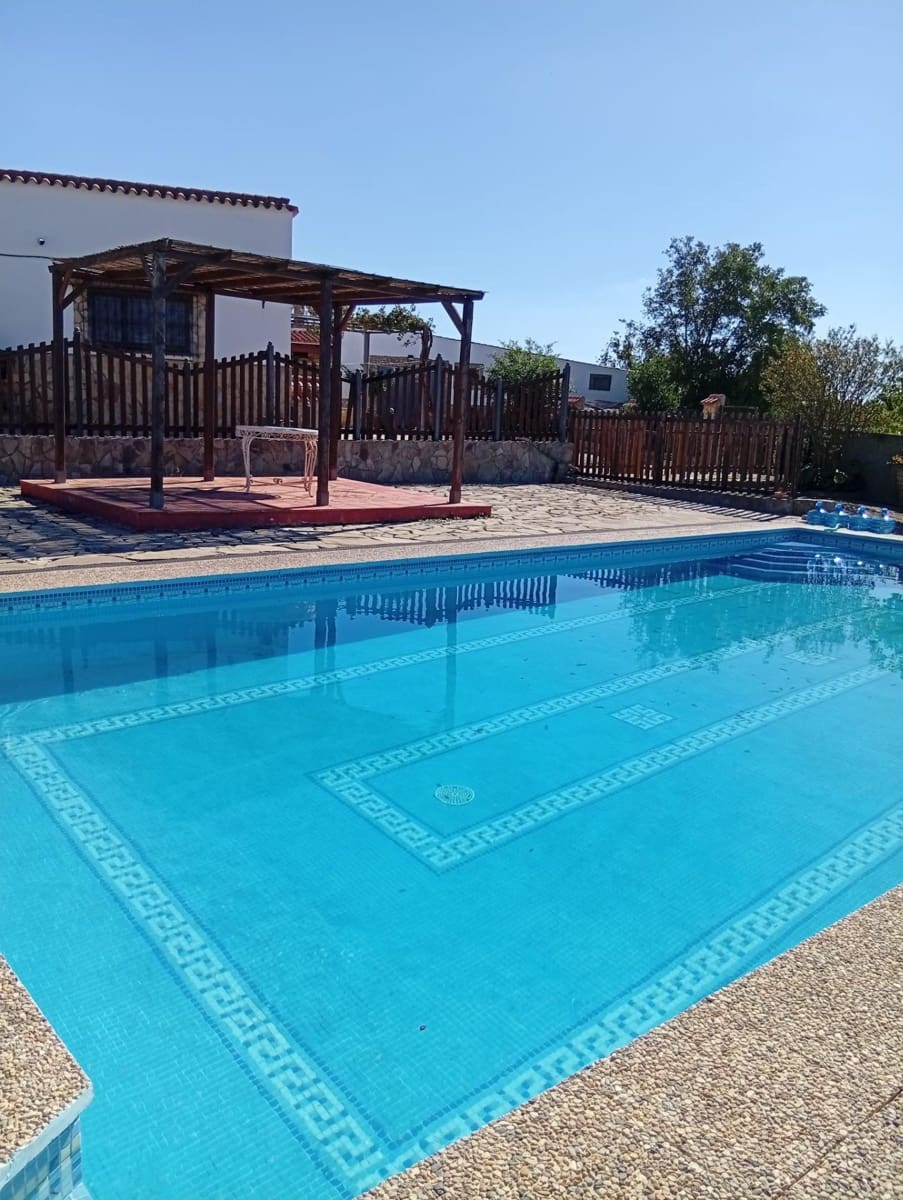 4 sypialnia Finka/Dom wiejski na sprzedaż w Benalup z basenem garażem - 525 000 € (Ref: 10171593)