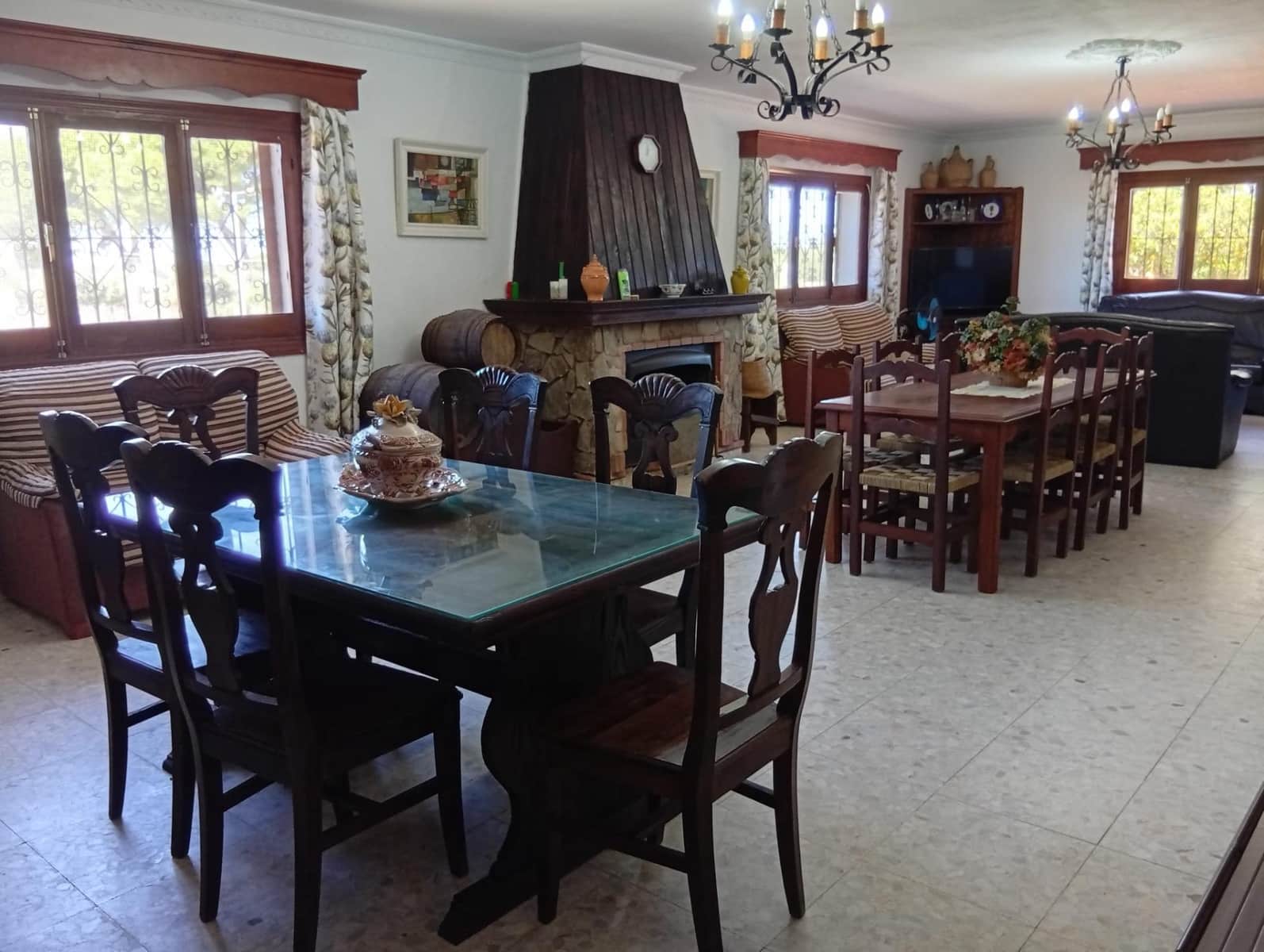 4 sypialnia Finka/Dom wiejski na sprzedaż w Benalup z basenem garażem - 525 000 € (Ref: 10171593)