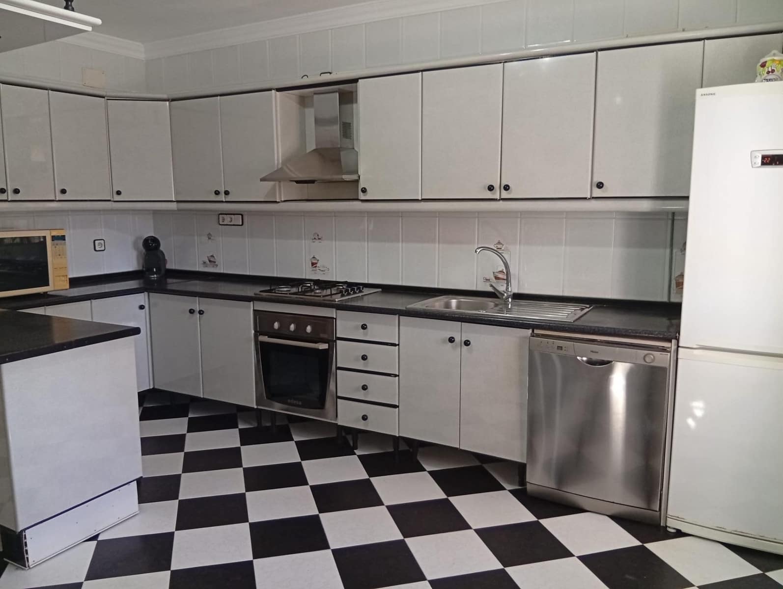 4 sypialnia Finka/Dom wiejski na sprzedaż w Benalup z basenem garażem - 525 000 € (Ref: 10171593)