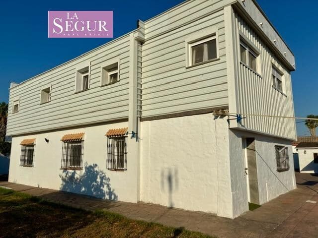 6 soveværelse Villa til salg i Conil de la Frontera med swimmingpool garage - € 449.990 (Ref: 10173943)