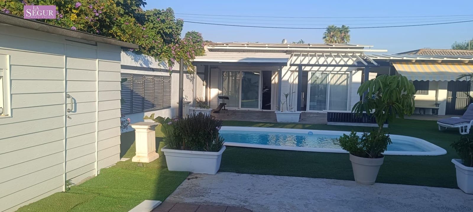 6 soverom Villa til salgs i Conil de la Frontera med svømmebasseng garasje - € 449 990 (Ref: 10173943)