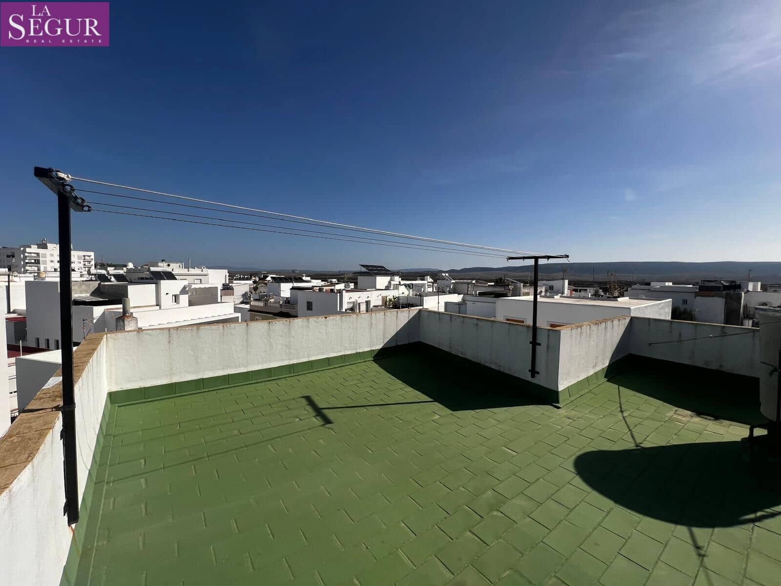 4 bedroom Townhouse for sale in Barbate - € 350,000 (Ref: 10184908)