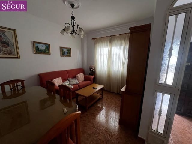 4 bedroom Townhouse for sale in Barbate - € 350,000 (Ref: 10184908)