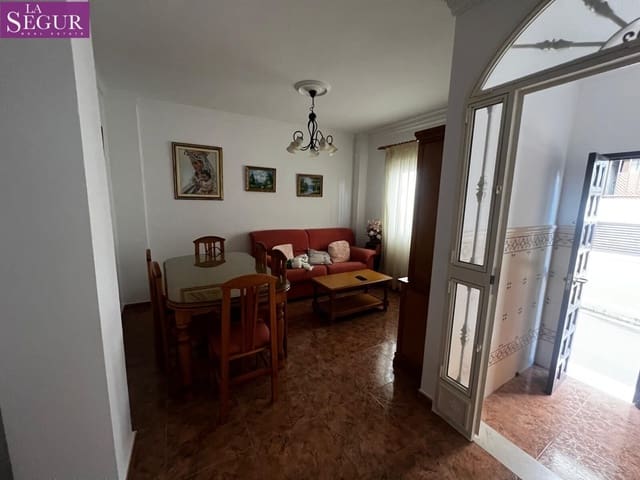 4 bedroom Townhouse for sale in Barbate - € 350,000 (Ref: 10184908)