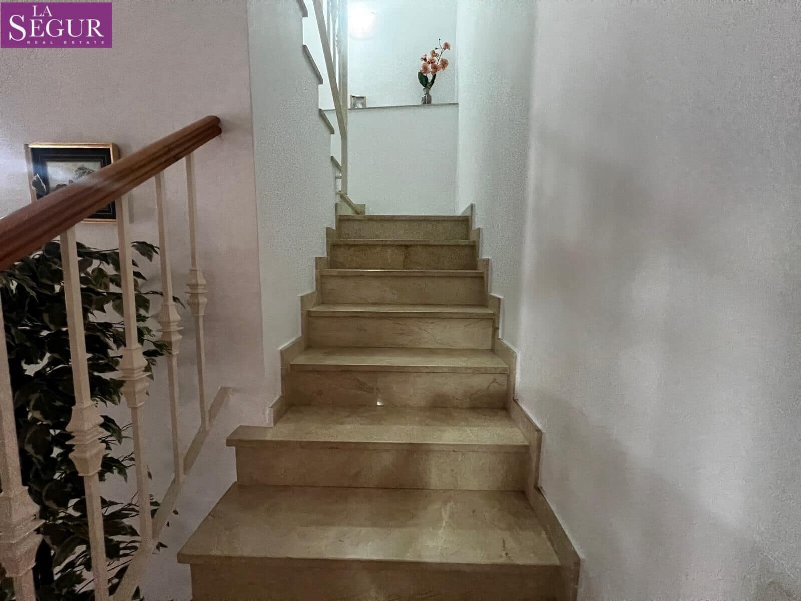 4 bedroom Townhouse for sale in Barbate - € 350,000 (Ref: 10184908)