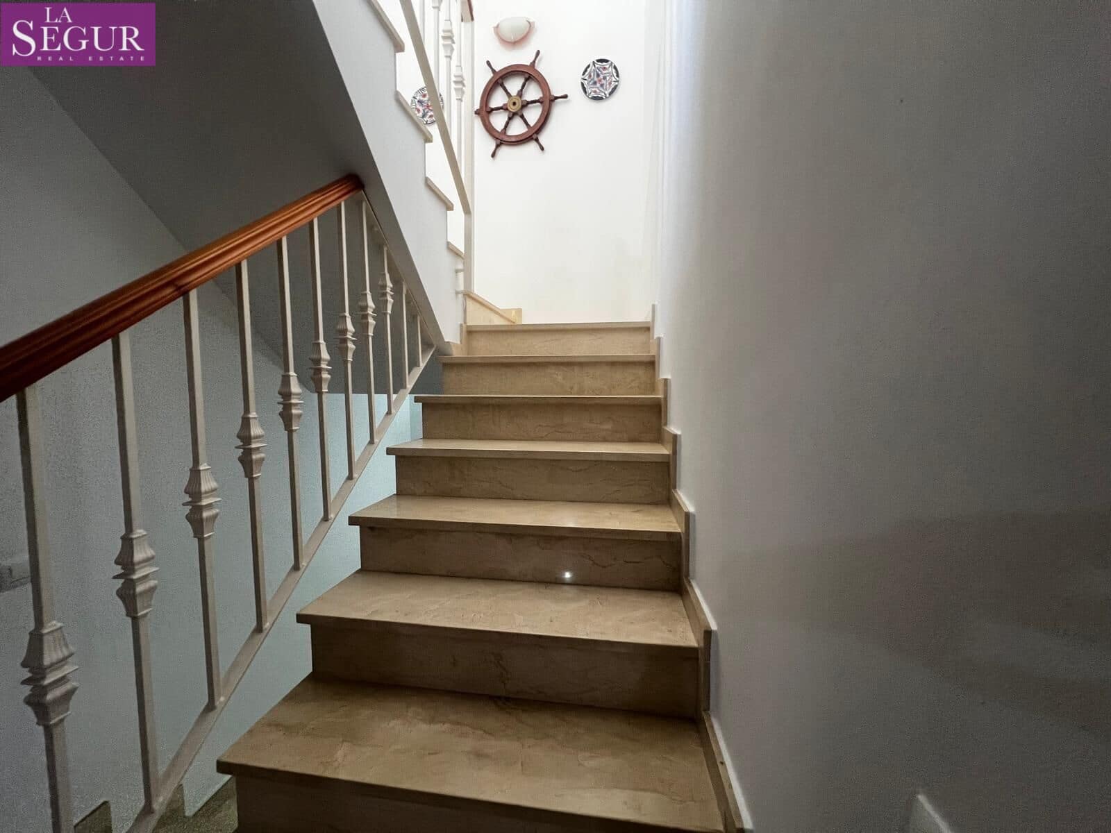 4 bedroom Townhouse for sale in Barbate - € 350,000 (Ref: 10184908)