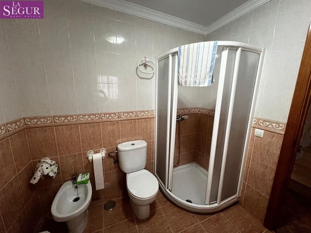 4 bedroom Townhouse for sale in Barbate - € 350,000 (Ref: 10184908)